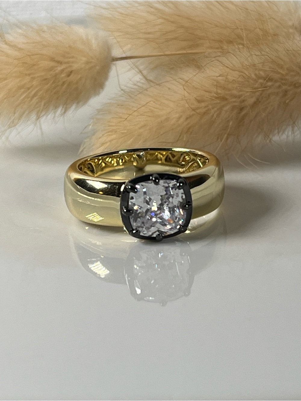 18K Gold Plated Over Brass Cubic Zirconia Rhodium Bezel Cigar Band Ring Size 9